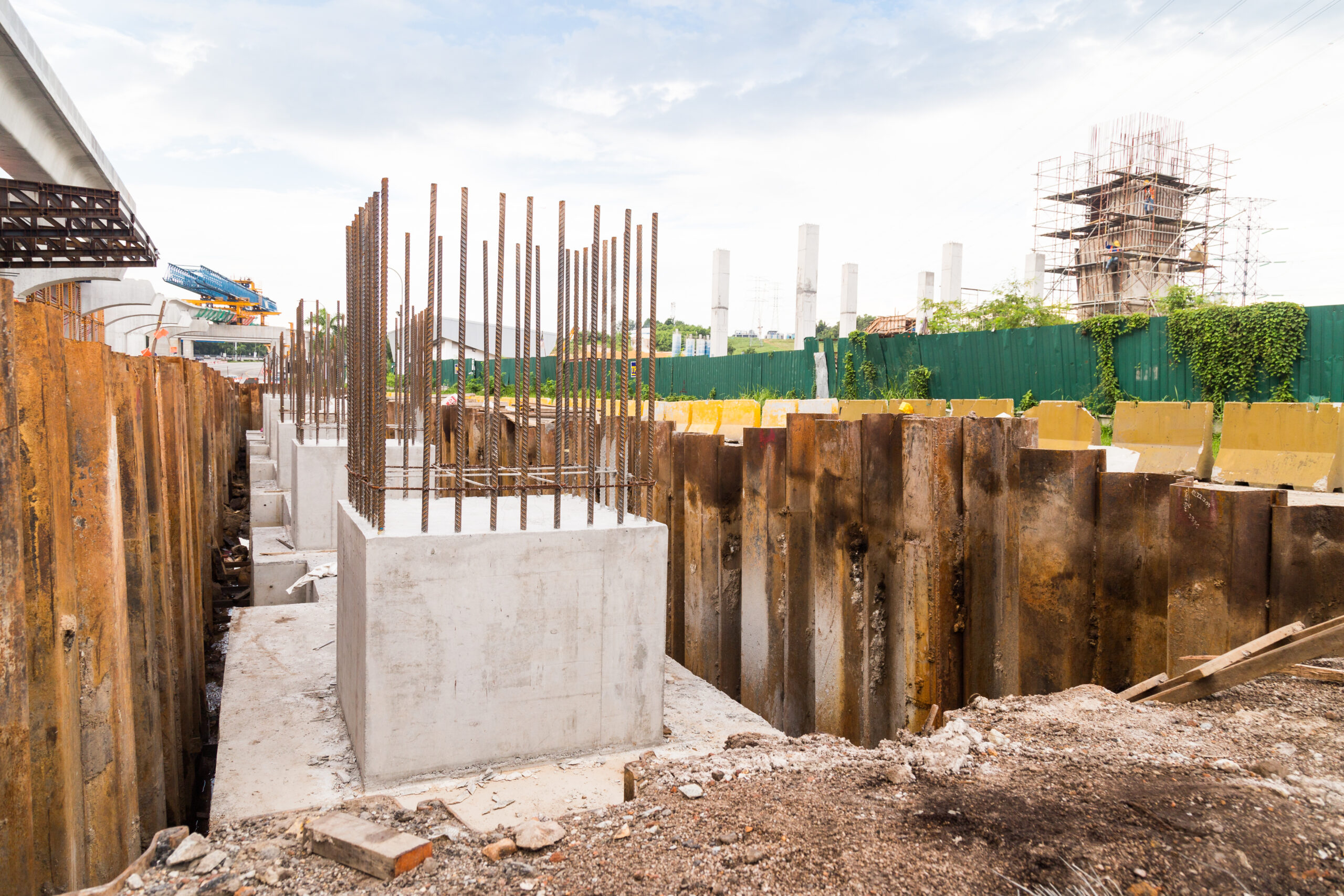 foundation-pillar-being-constructed-at-constructio-2021-09-01-21-13-53-utc